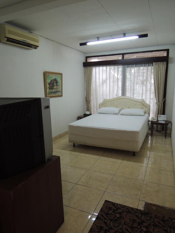 Rumah Polonia Guest House Jakarta Exteriör bild